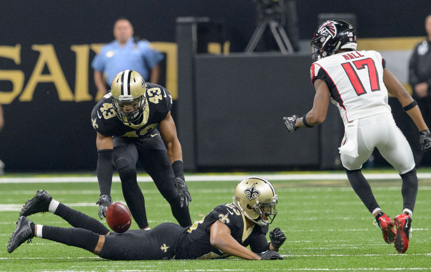 NO.saintsfalcons.122517.014.JPG
